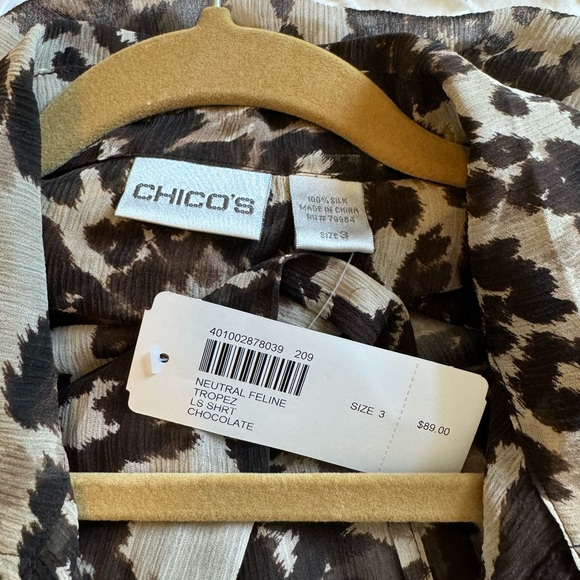Chico’s 100% Silk Blouse - Picture 8 of 9